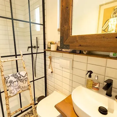 Tiny House For Hippie Souls Bratislava